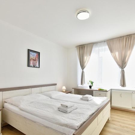 Karlsbad Central Point Ngoại thất bức ảnh