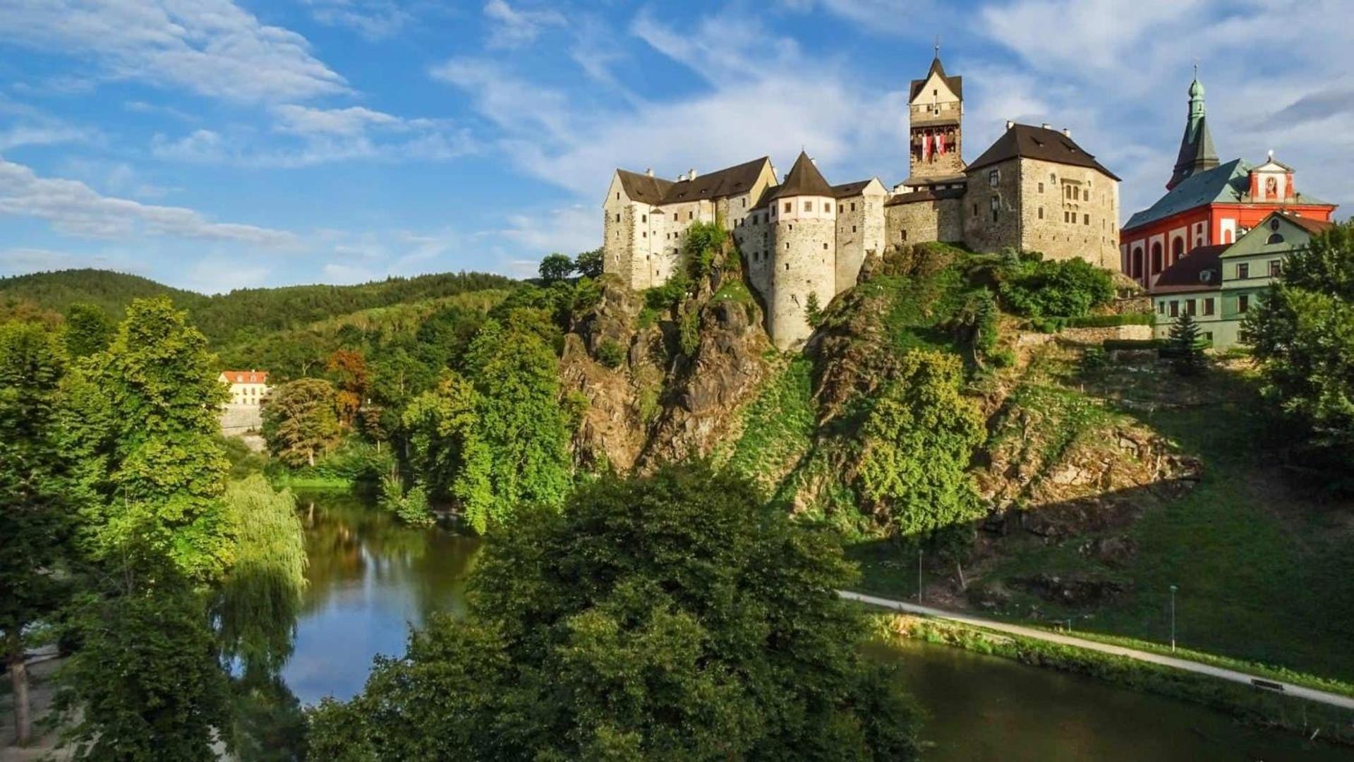 Karlsbad Central Point Ngoại thất bức ảnh